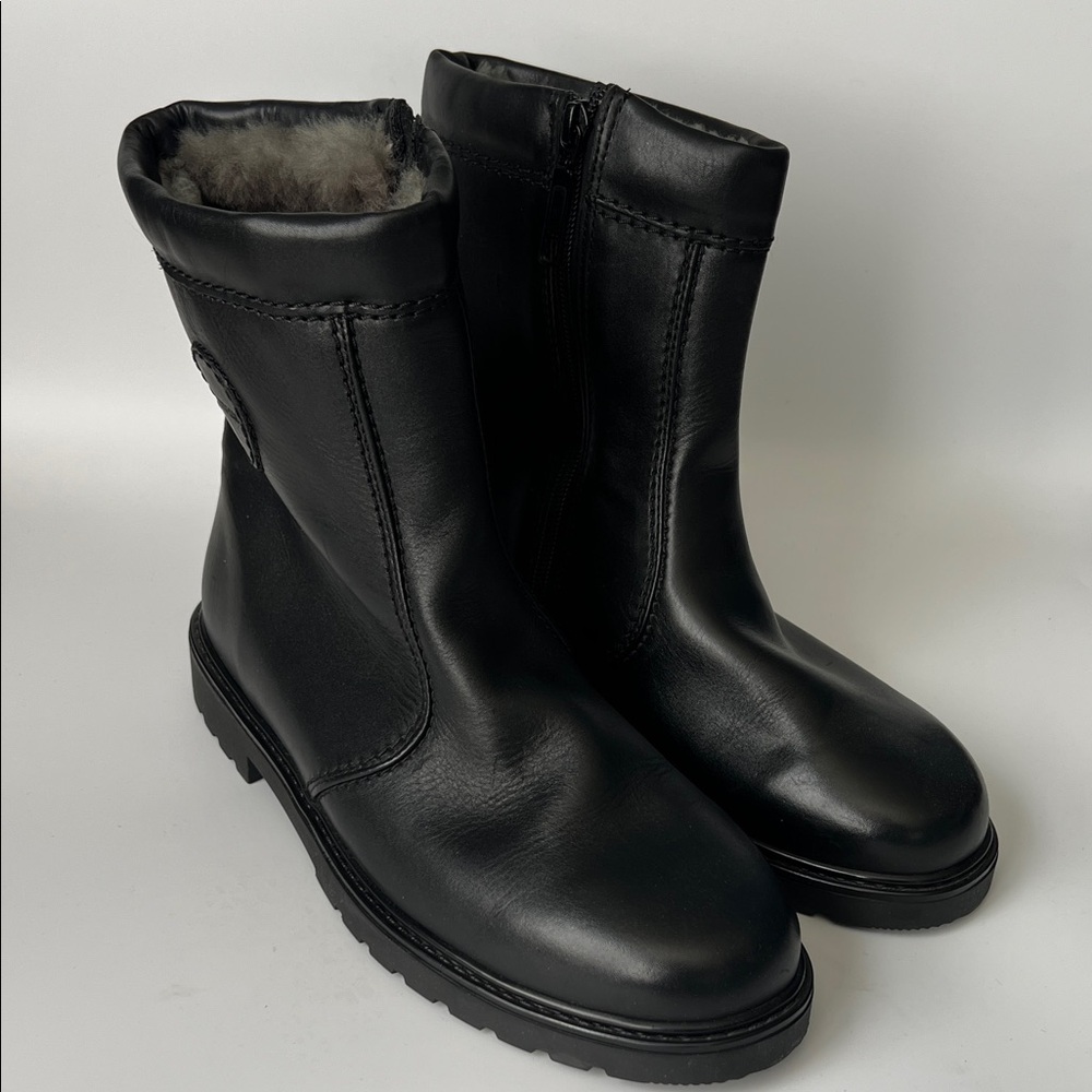 Fretz Black Leather Men's Sleek Boots NWT- 8